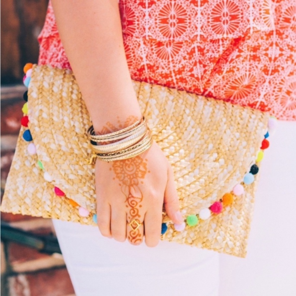 NWOT Rainbow Straw Clutch 🌈 with Pompom Trim